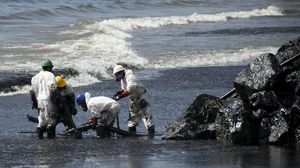 Duh, Tumpahan Minyak Cemari Pantai di Trinidad dan Tobago