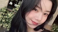 7 Gaya Kwon Eunbi eks IZ*ONE Liburan ke Hawaii Pakai Bikini