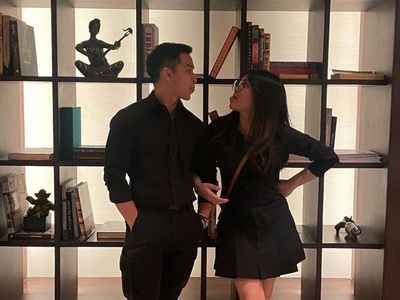 7 Foto Kebersamaan Putra Ari Wibowo & Lovely Anak Angel Karamoy, Imlek Bareng