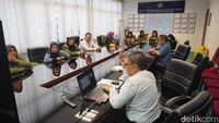 Belajar Metodologi Penelitian, S2 Ilmu Komunikasi UPNVJ Sambangi IKMAS UKM