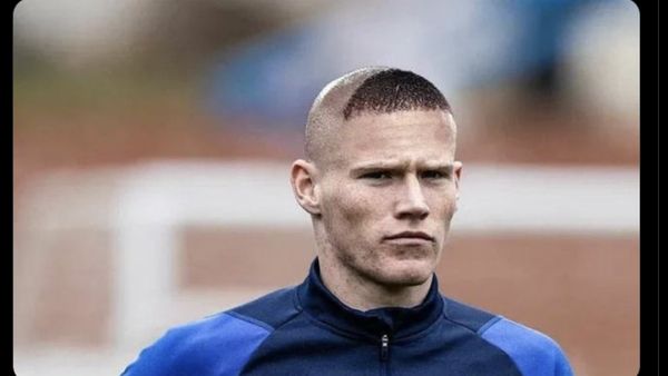 Aston Villa Vs MU: Meme Onana dan McTominay Pahlawan Setan Merah