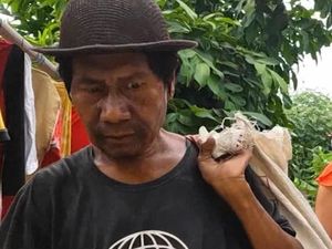 Pemulung Penderita Kusta Kini Usaha Ternak Berkat Donasi Sahabat Baik