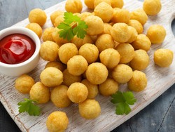 Resep Bola-bola Kentang Renyah Untuk Camilan atau Lauk