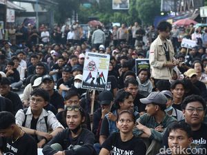 Aksi Gejayan Memanggil Kembali Serukan Adili Pemerintahan Jokowi Aksi Gejayan Memanggil Kembali Serukan Adili Pemerintahan Jokowi