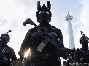 Polda Metro Jaya Kerahkan Ribuan Personel Amankan TPS Pemilu 2024 Polda Metro Jaya Kerahkan Ribuan Personel Amankan TPS Pemilu 2024