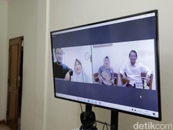 Momen Mahfud Didoakan Menang oleh Cucu di Belanda Lewat Zoom