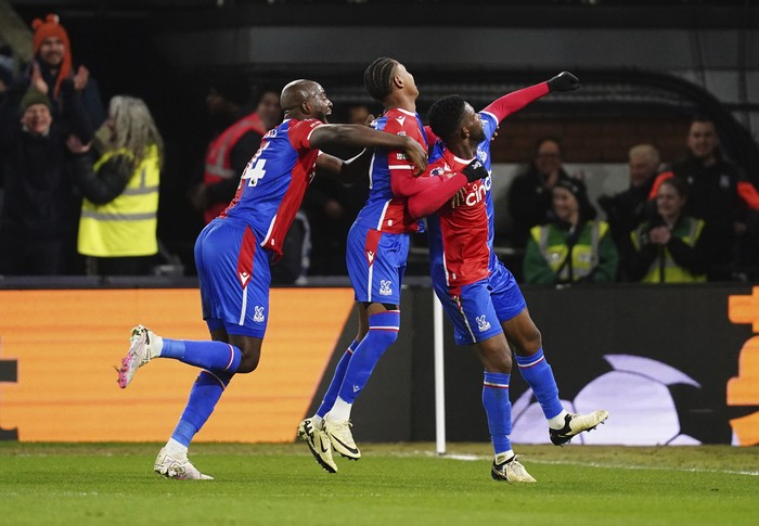 Crystal Palaces Jefferson Lerma, right, celebrates scoring his sides first goal of the game, during the English Premier League soccer match between Crystal Palace and Chelsea,at Selhurst Park,  in London, Monday, Feb. 12, 2024. (John Walton/PA via AP)