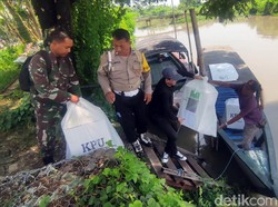 Logistik Surat Suara Didistribusikan ke 3 Daerah Terpencil di Sidoarjo