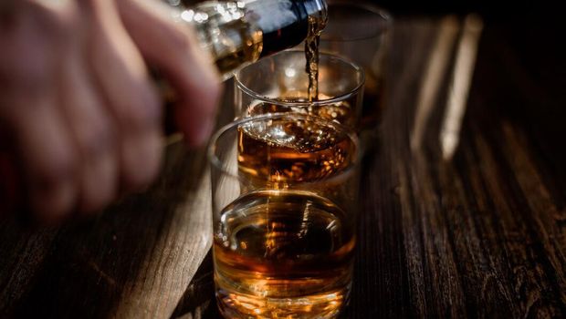 Ilustrasi minuman beralkohol/Foto: Freepik.com/freepic.diller