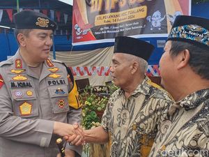 Bareng KPU-Bawaslu, Kapolda Riau Cek TPS di Siak dan Pastikan Logistik Aman