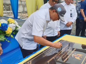 Resmikan Pasar Bunta, Zulhas Bicara Pembangunan Ekonomi Daerah