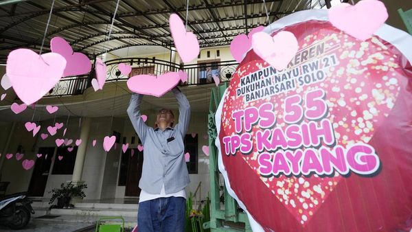 Kreatif! TPS di Solo Ini Bertema Valentine