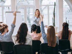 Anti Stres! Ini 4 Tips Study Life Balance bagi Mahasiswa yang Aktif di Kampus