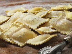 Lagi Marah? Hindari Konsumi 5 Makanan yang Bisa Picu Emosi Ini