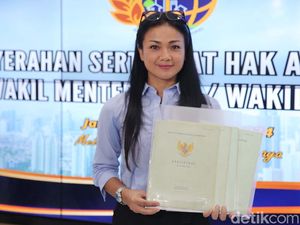 Perjalanan Nirina Zubir Lawan Mafia hingga Dapatkan Kembali Sertifikat Tanah Perjalanan Nirina Zubir Lawan Mafia hingga Dapatkan Kembali Sertifikat Tanah
