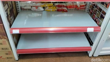 Beras di Toko Ritel Modern Kosong, Bulog Diminta Guyur 300.000 Ton