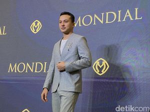 Unggahan Nicholas Saputra Telanjang Dada Bikin Geger Unggahan Nicholas Saputra Telanjang Dada Bikin Geger