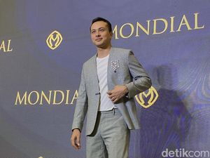 Hari Valentine, Nicholas Saputra Ungkap Tips Pilih Kado Terbaik Buat Kekasih