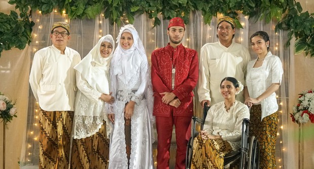 Rekomendasi film Netflix romantis Indonesia terbaik, Wedding Agreement (2019)/ Foto: Starvision