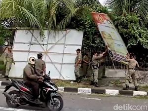 Sehari Jelang Coblos, Satpol PP Masih Sibuk Berantas APK