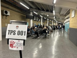 Suasana Pencoblosan Pemilu 2024 di Eropa