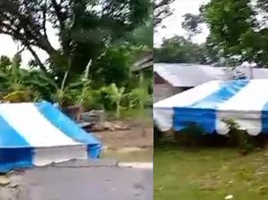 Dibangun H-2, Tenda TPS di Batam Ambruk Dihantam Angin Kencang