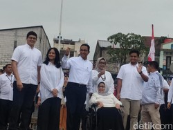 Iringan Doa Ibu untuk Anies Baswedan Jelang Nyoblos Pemilu 2024