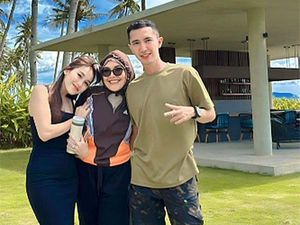 Kembalikan Seserahan, Cara Ayu Ting Ting Akhiri Hubungan dengan Muhammad Fardhana