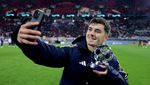 Potret Diaz Bergaya Bellingham hingga Selfie sebagai Pemain Terbaik