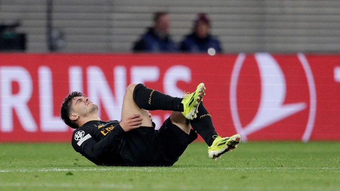 LEIPZIG, GERMANY - FEBRUARY 13: Brahim Diaz of Real Madrid injury  during the UEFA Champions League  match between RB Leipzig v Real Madrid at the Red Bull Arena on February 13, 2024 in Leipzig Germany (Photo by David S. Bustamante/Soccrates/Getty Images)