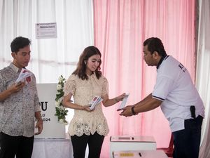 Most Pop Sepekan: Adu Gaya Menantu Jokowi saat Coblos, Siapa Paling Stylish?