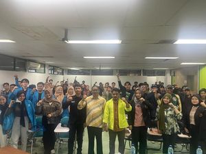 DEMA PTKIN Dukung Pemilu Damai: Kampus-Mahasiswa Jangan Terbawa Arus Polarisasi DEMA PTKIN Dukung Pemilu Damai: Kampus-Mahasiswa Jangan Terbawa Arus Polarisasi