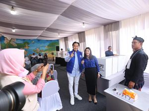 Nyoblos di Pacitan, Ibas Harap Pemilu 2024 Membawa Perdamaian-Kebahagiaan Nyoblos di Pacitan, Ibas Harap Pemilu 2024 Membawa Perdamaian-Kebahagiaan