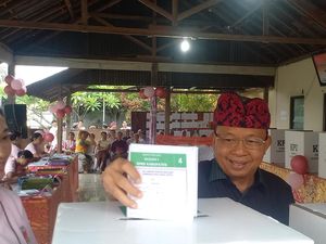 Ganjar-Mahfud Unggul Telak di TPS Wayan Koster