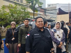 Ketua Bawaslu Tinjau TPS di Kebon Sirih yang Sempat Tergenang Banjir
