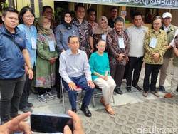 Boediono Nyoblos di Sleman, Dekat TPS Amien Rais