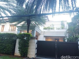 Anies-Cak Imin Sambangi Rumah JK, Pertemuan Digelar Tertutup Anies-Cak Imin Sambangi Rumah JK, Pertemuan Digelar Tertutup
