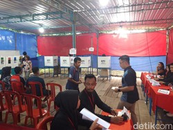 Surat Suara DPR RI Kurang, Coblosan di TPS 12 Salakan Boyolali Belum Selesai