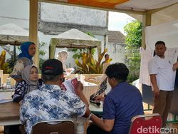 Penghitungan Surat Suara di TPS Bobby Nasution Diulang