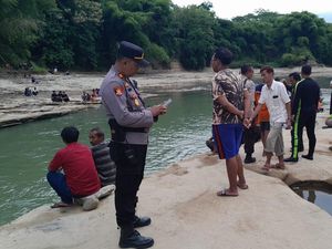 3 Siswi SMP Terseret Arus Sungai Bogowonto Purworejo, 1 Orang Hilang