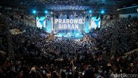 Potret Istora Senayan Membiru Saat Pidato Prabowo-Gibran