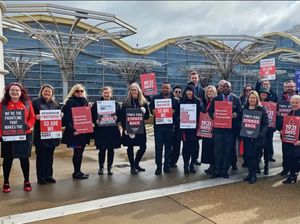 Pramugari di 30 Bandara AS Demo, Upahnya Dihitung Ketika Terbang