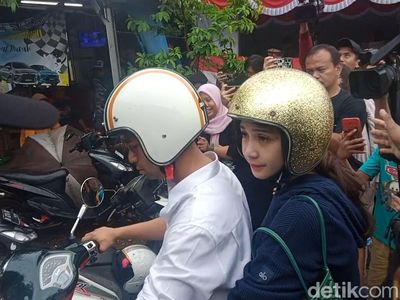 Bonceng Nagita Slavina, Raffi Ahmad Rela Bangun Pagi demi Nyoblos