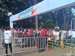 Nobar Quick Count TKN Prabowo-Gibran, Massa Mulai Berdatangan ke Istora