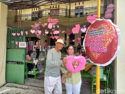 Melihat TPS Kasih Sayang di Solo, Berhias Puluhan Lambang Hati