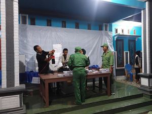 Surat Suara TPS di Lamongan Tertukar dengan Mojokerto Surat Suara TPS di Lamongan Tertukar dengan Mojokerto