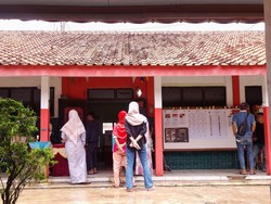 Cerita Warga di Pandeglang Sempat Kehabisan Surat Suara DPRD Kabupaten