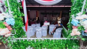 Rasa Bungah Saat Kondangan di TPS Cianjur