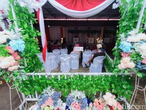 Rasa Bungah Saat Kondangan di TPS Cianjur Rasa Bungah Saat Kondangan di TPS Cianjur