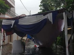 6 TPS di Cempaka Baru Jakpus Kebanjiran, Ketinggian Air Mencapai 30 Cm